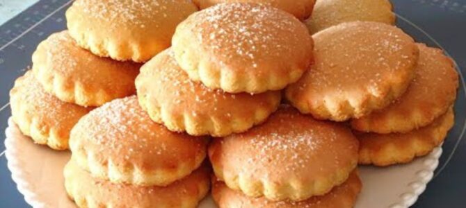 ¡Galletas de leche! ¡Tiernas, suaves y desmenuzables! Repostería para el té