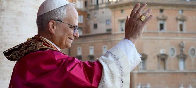 Los Misterios Ocultos en el Anillo del Nuevo Papa: ¿Qué Nos Quiere Decir León XIV?