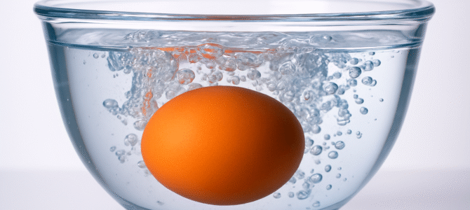 ¿Cómo saber si un huevo está podrido? El truco infalible de la abuela que no falla