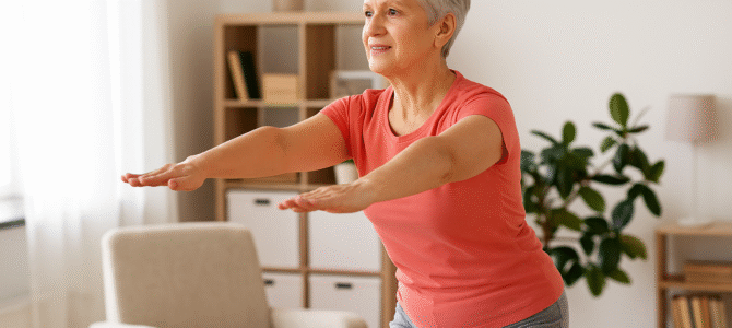 5 ejercicios esenciales que los adultos mayores deben hacer todos los días después de los 60