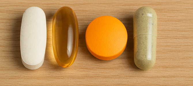 Las 4 vitaminas esenciales que todos los adultos mayores deben tomar