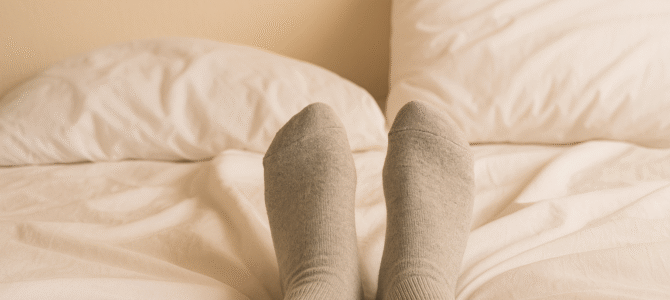 ¿Dormir con medias: bueno o malo? Lo que necesitas saber. ¿Dormir con medias: bueno o malo? Lo que necesitas saber.