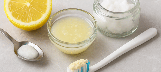 Cómo tener los dientes mas blancos con este método natural.