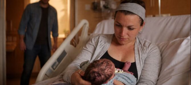 Mi exmarido me invitó a su boda seis meses después del divorcio… y apareció en mi habitación del hospital tras conocer una noticia inesperada