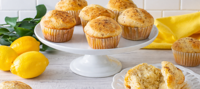 ¡Todo mezclado y al horno! ¡La receta de muffins más fácil y deliciosa! ¡Todo mezclado y al horno! ¡La receta de muffins más fácil y deliciosa!