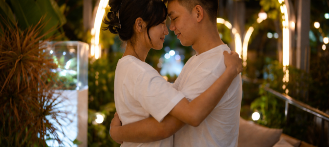Tres señales que suelen indicar que un hombre siente amor genuino Tres señales que suelen indicar que un hombre siente amor genuino