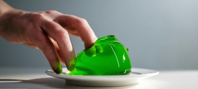 Comer gelatina de noche: 5 efectos que podrías notar antes de dormir