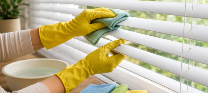 Cómo limpiar persianas de forma rápida y práctica en el hogar. Cómo limpiar persianas de forma rápida y práctica en el hogar.