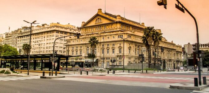 Buenos Aires aprobó la Ley Antitrapitos: arrestos, multas millonarias y restricciones para cuidacoches