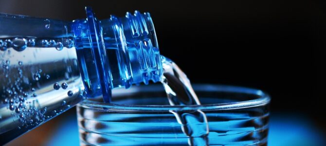 Cómo fabricar una trampa casera para ratones con una botella de plástico Cómo fabricar una trampa casera para ratones con una botella de plástico