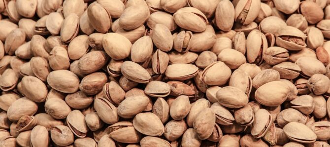 Cómo reutilizar las cáscaras de pistacho y convertirlas en polvo para tu jardín