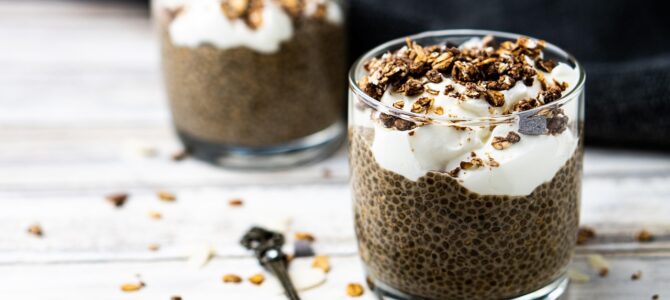 Avena con fruta y chía: desayuno saludable en 5 minutos