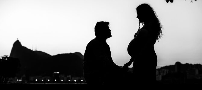 El regreso del esposo a la mansión y el maltrato de su madre hacia la esposa embarazada