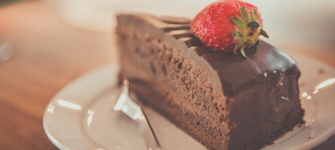 La torta de chocolate y la pregunta que silenció a mi yerno La torta de chocolate y la pregunta que silenció a mi yerno