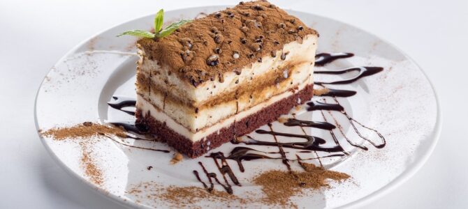 Pastel de chocolate sin horno en 5 minutos: receta fácil paso a paso