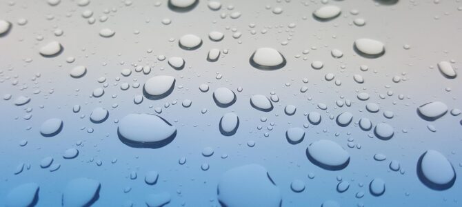 Refrigerador que gotea agua o enfría poco: soluciones caseras sin llamar al técnico