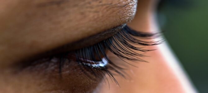 Ácaros de las pestañas: qué son los Demodex y por qué viven en tu piel Ácaros de las pestañas: qué son los Demodex y por qué viven en tu piel