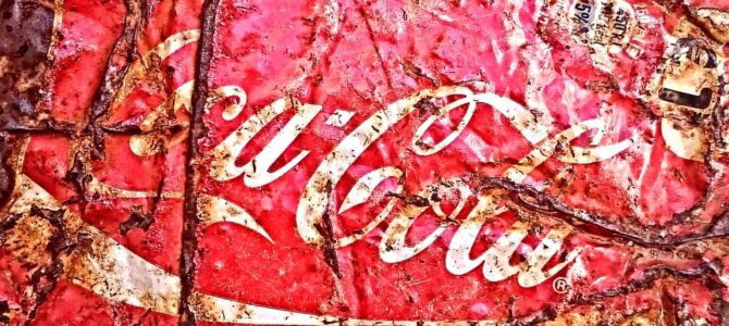 La bandera oculta en el logo de Coca-Cola que sorprende a los internautas