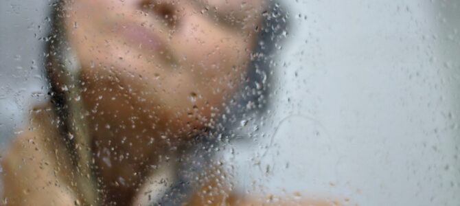 Por qué conviene dejar la luz del baño encendida al dormir en un hotel Por qué conviene dejar la luz del baño encendida al dormir en un hotel