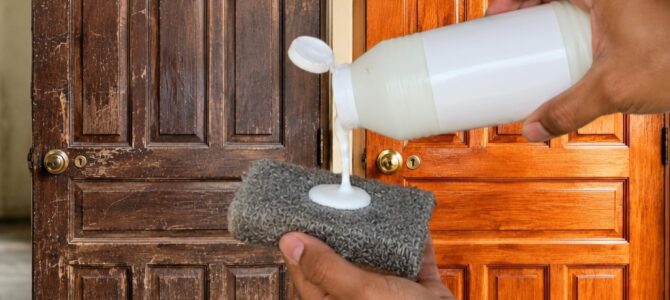 Renueva muebles de madera sin pintar: el truco de la lana de acero y el pegamento (y qué precauciones tomar)