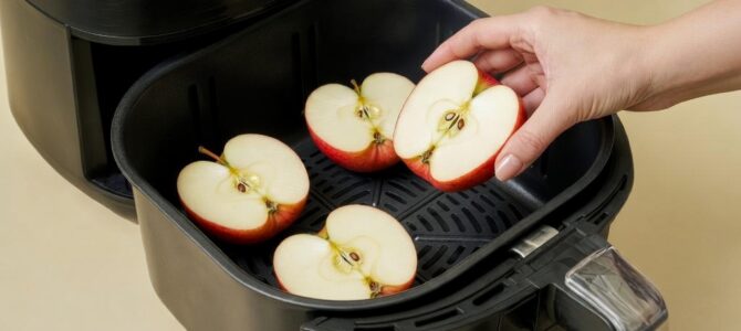 Tarta de manzana en freidora de aire: fácil, húmeda y sin horno
