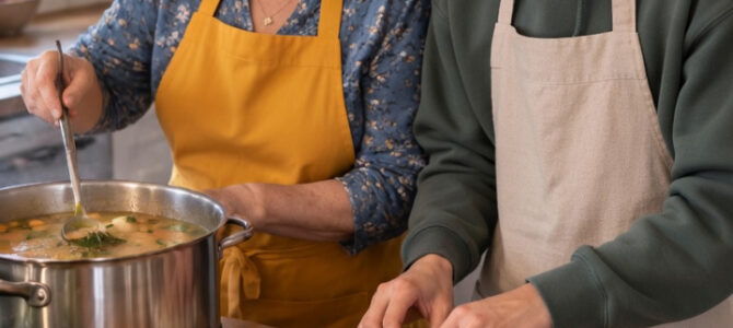 Mi vecino me configura el celular y yo le enseño a cocinar: el mejor trueque de mi vida